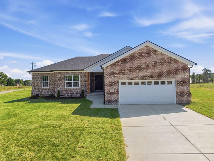 Property Photo: 353 Mohegan Trail KY 40475