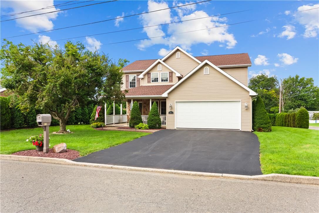 Property Photo:  371 Willow Avenue  PA 18088 