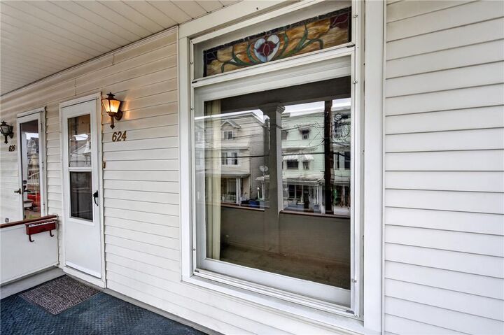 Property Photo: 624 Arlington Street PA 18252