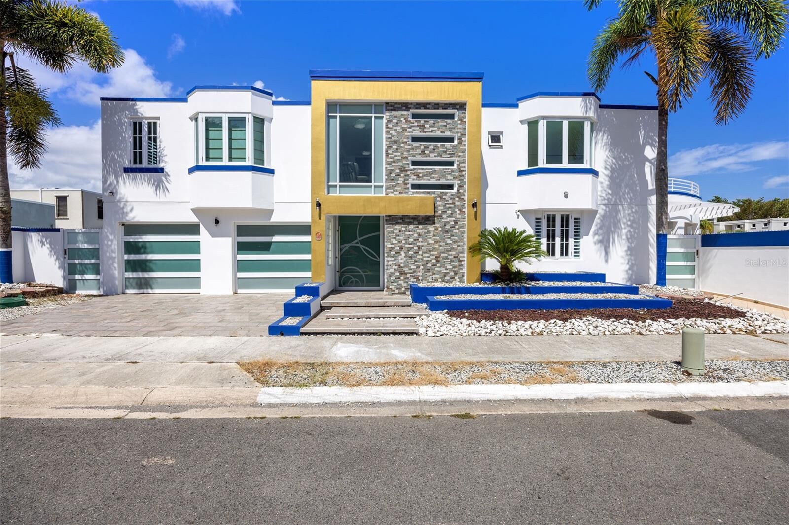 Property Photo:  Calle Marbella 1238  PR 00979 