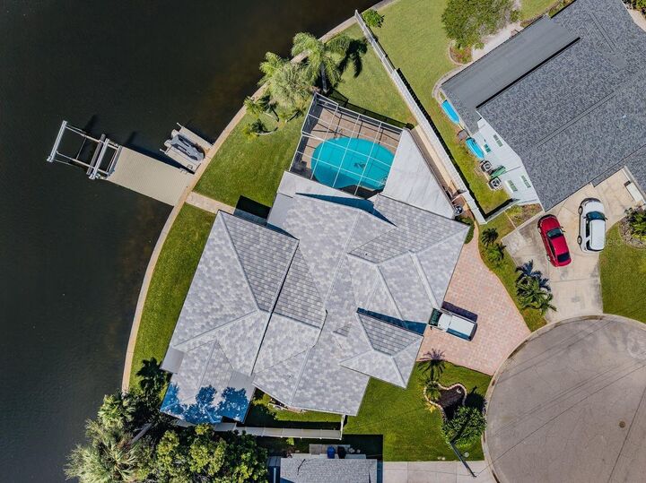 Property Photo: 4280 13th Lane NE FL 33703