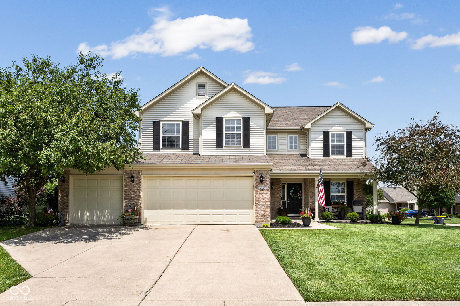 Property Photo:  2824 Sonnet Drive  IN 46013 