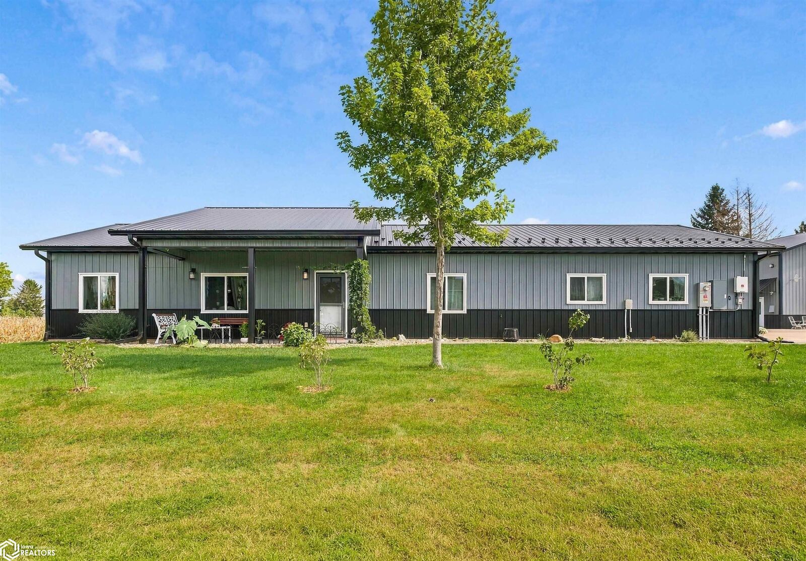 Property Photo: 306-308 3rd Avenue IA 50120