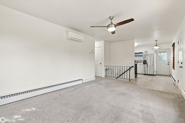 Property Photo:  2712 Yoder Drive  IA 52601 