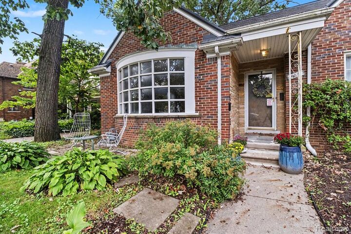 Property Photo:  19015 Muirland Street  MI 48221 2289 