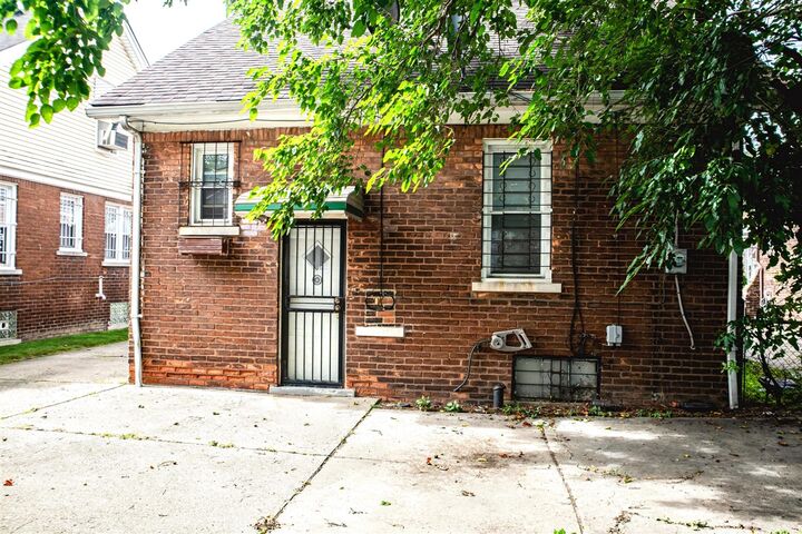 Property Photo:  15762 Appoline Street  MI 48227-4010 