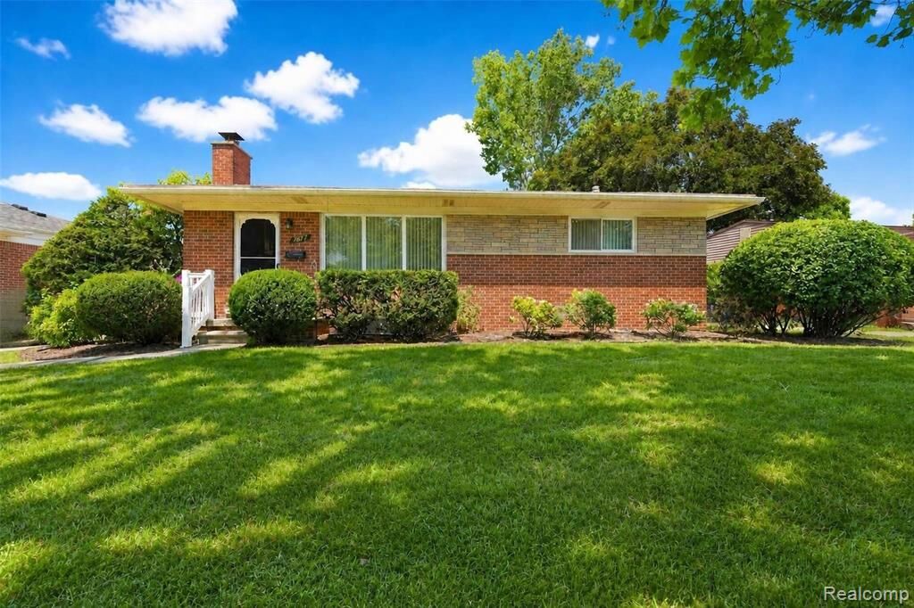 Property Photo: 7677 Terri Drive MI 48185 9449