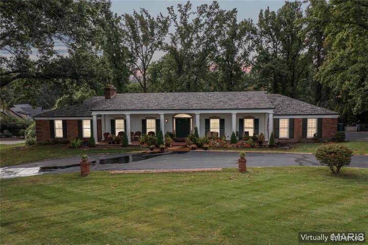 Property Photo: 3 Westwood Country Club MO 63131