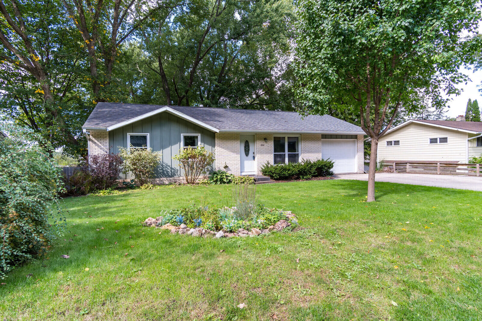 Property Photo: 3500 Cliffside Dr WI 54601