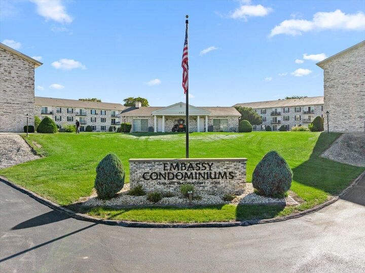 Property Photo: 125 N University Dr WI 53095