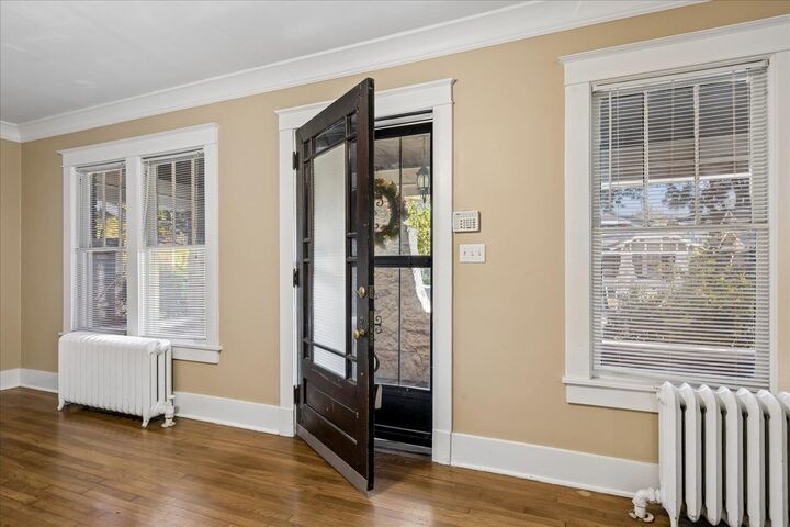 Property Photo:  2380 Parkway Pl  TN 38112 