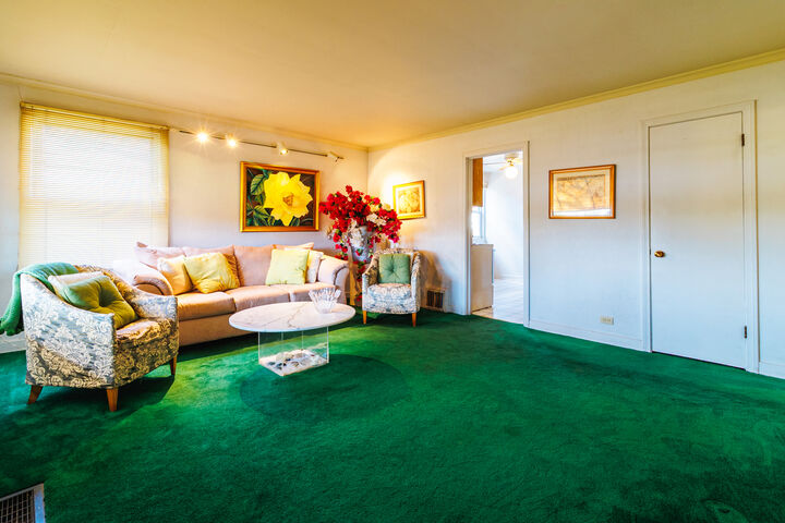Property Photo:  1542 Gardner Road  IL 60154 