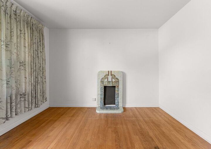 Property Photo: 424 Village Road IL 60527