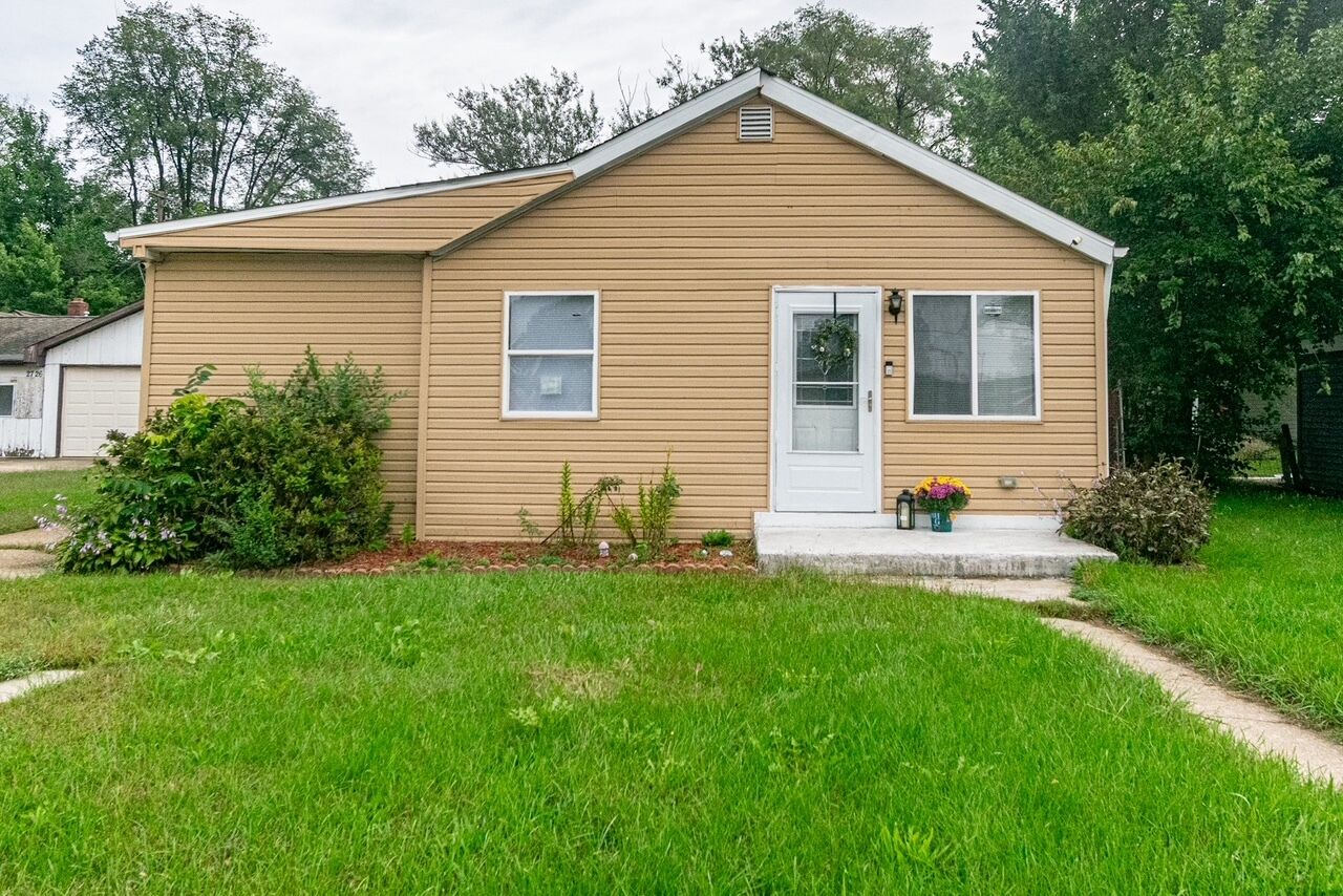Property Photo:  2730 9th Street  IL 61109 