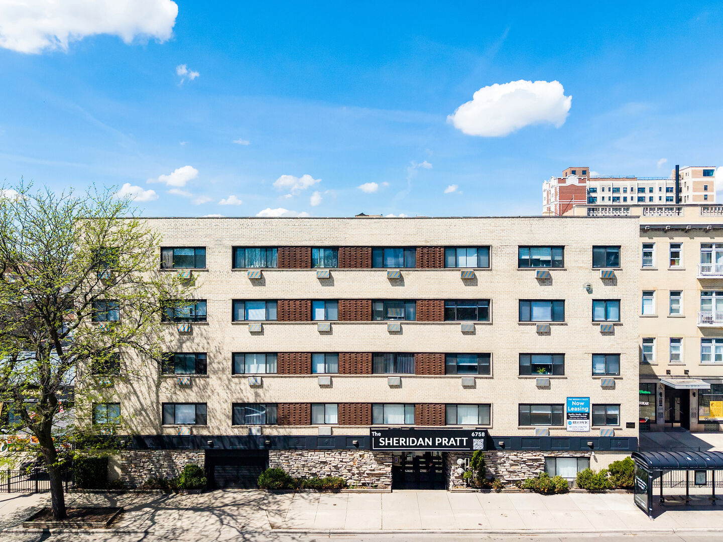 Property Photo:  6758 N Sheridan Avenue 337  IL 60626 