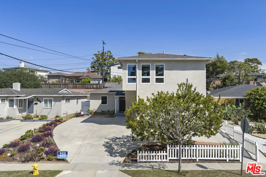 Property Photo:  828 McCarthy Court  CA 90245 