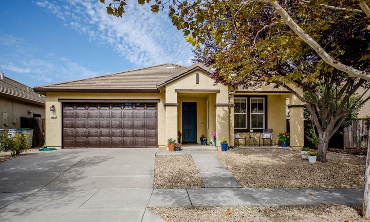 Property Photo:  2375 McNary Way  CA 95776 