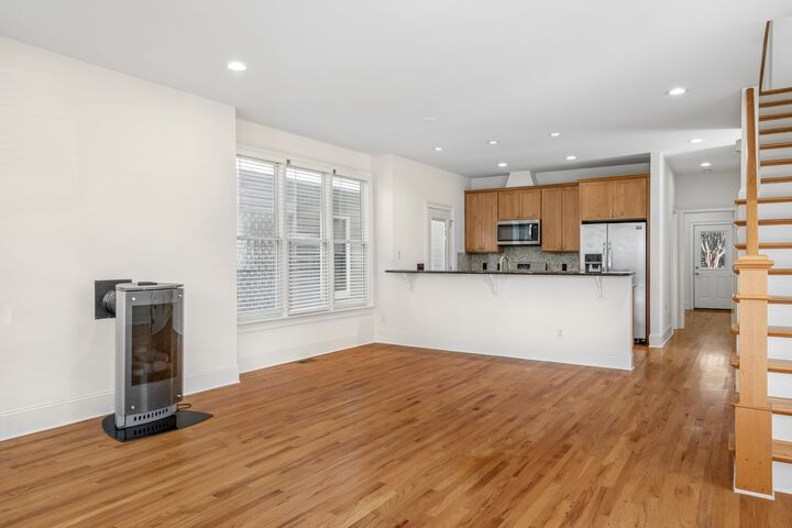 Property Photo:  1320 7th Ave N  TN 37208 