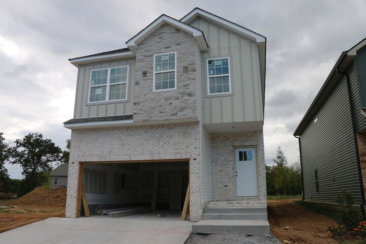 Property Photo:  522 Charleston Cove Way  TN 37043 