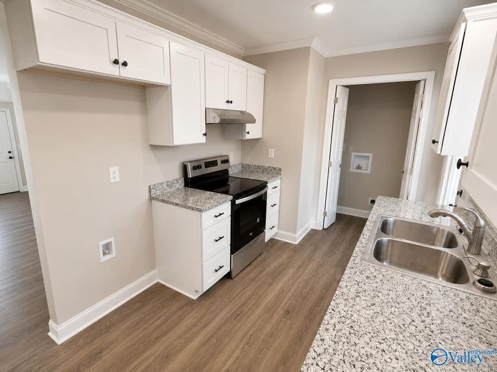 Property Photo:  676 Doris Street  AL 35957 