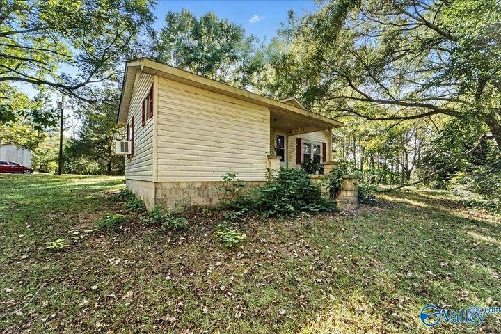 Property Photo:  6087 US Highway 278 W  AL 35057 