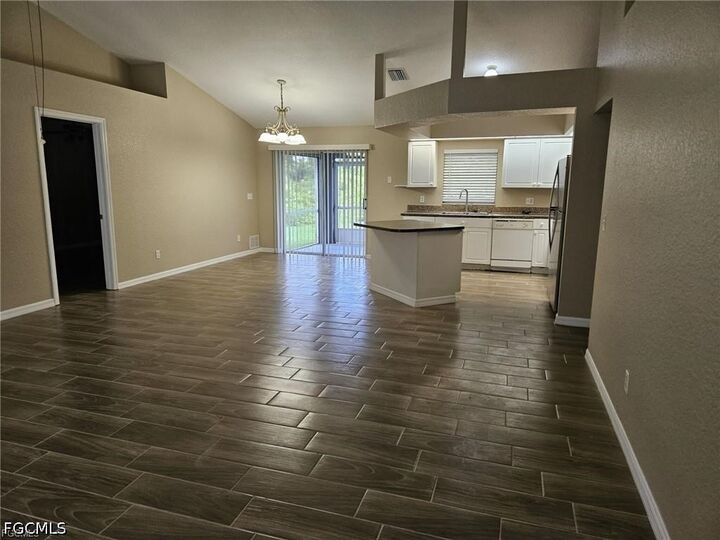 Property Photo: 861 Chantilly Street E FL 33974