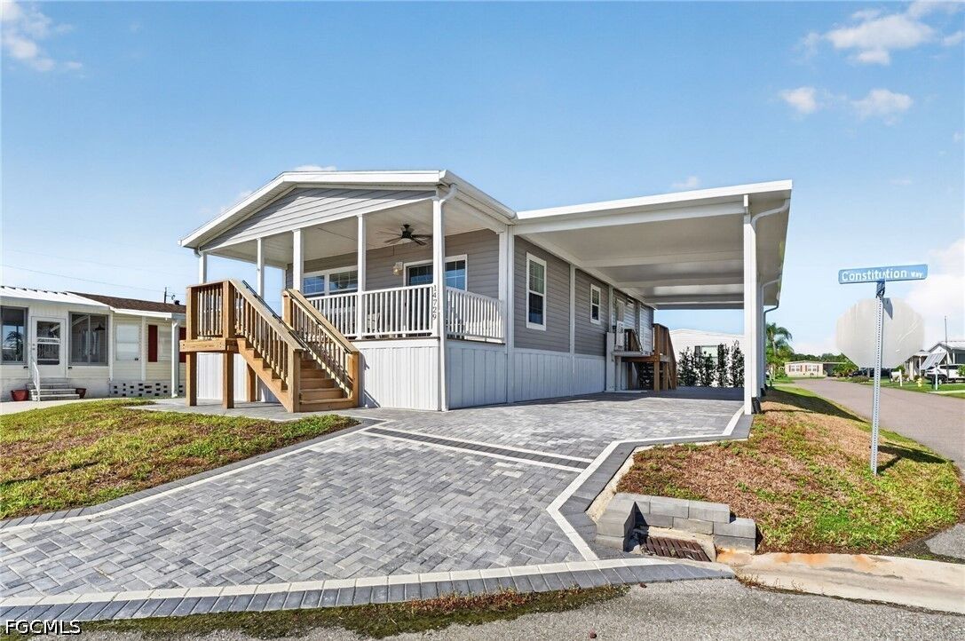 Property Photo:  14729 Constitution Way  FL 33917 