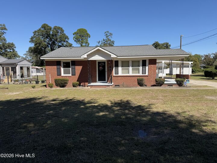 Property Photo:  604 W Boundary Street  NC 28551 