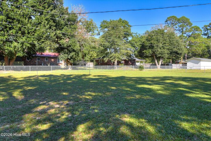Property Photo:  802 Woodside Drive  SC 29832 