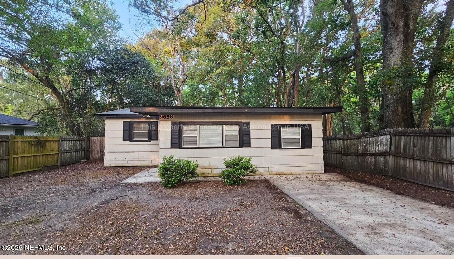 Property Photo: 9658 Gibson Avenue FL 32208
