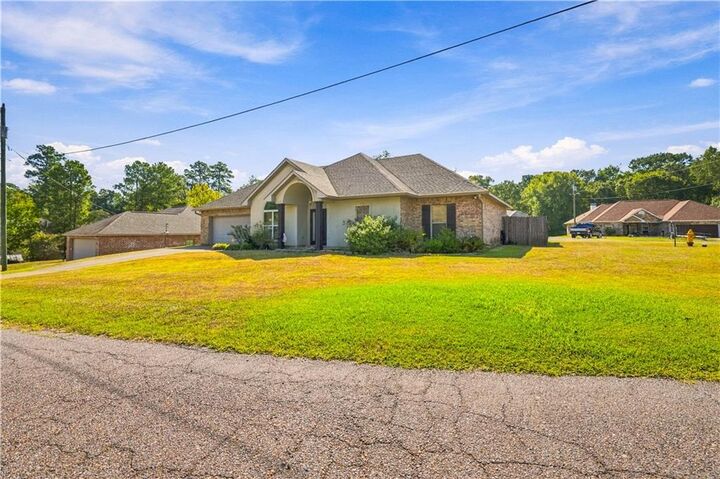 Property Photo: 109 Abby Lane LA 71409