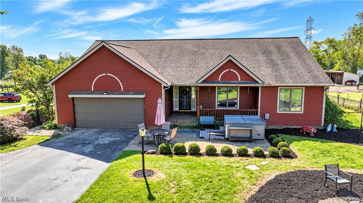 Property Photo:  18 Manning Road  OH 44260 