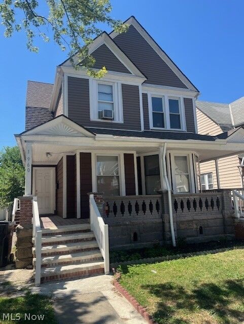 Property Photo:  1958 E 120th Street 3  OH 44106 