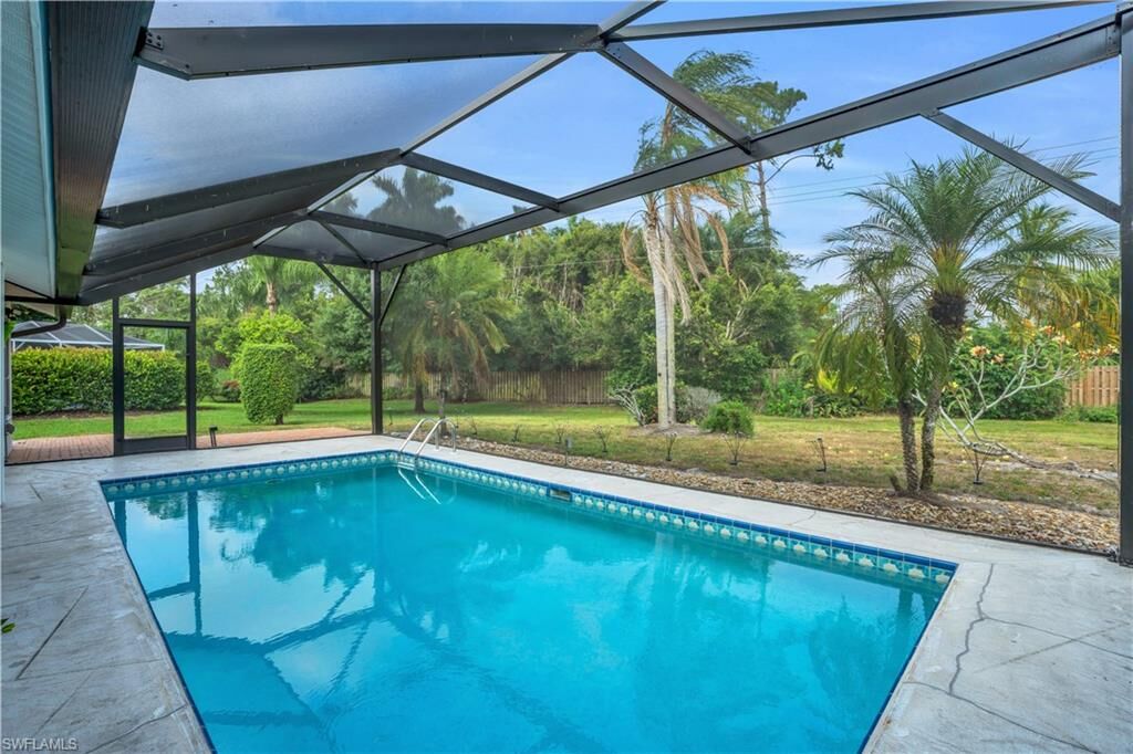 Property Photo:  6612 Merryport Ln  FL 34104 
