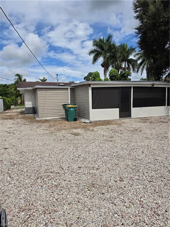 Property Photo:  5230 Warren St  FL 34113 