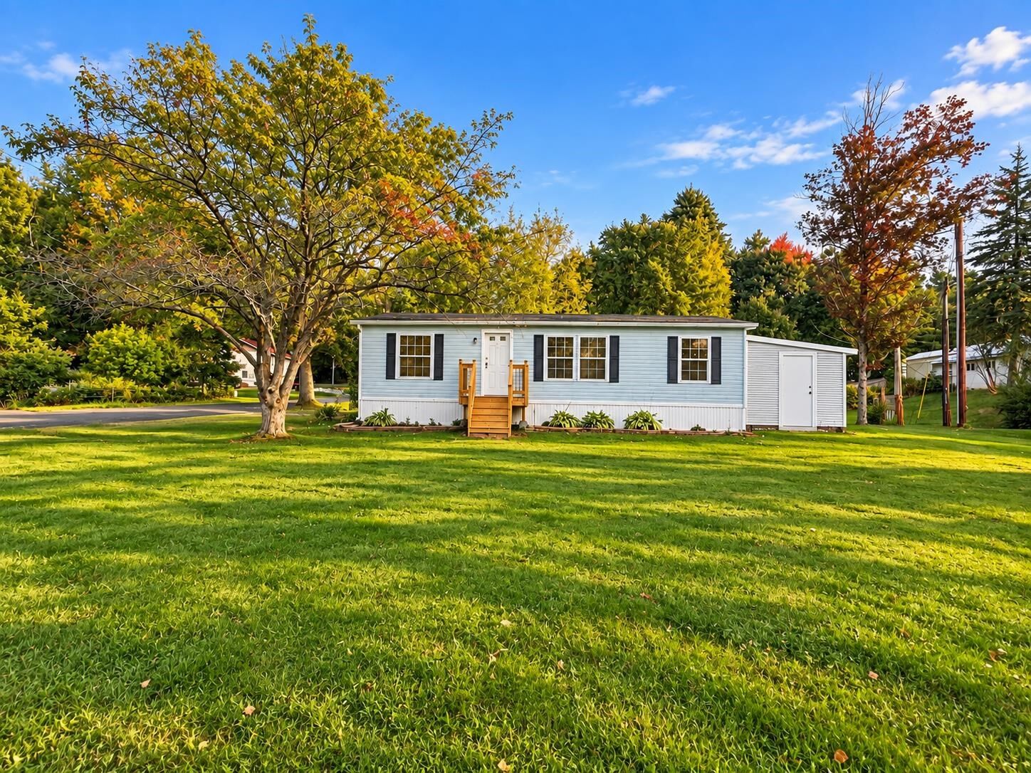 Property Photo: 4 Morways Park NH 03603