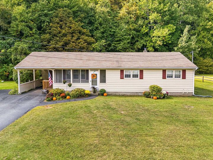 Property Photo:  61 Channing Drive  VT 05089 