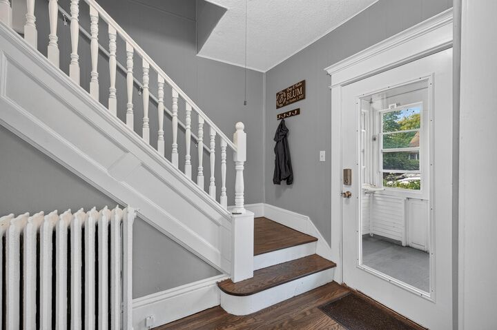 Property Photo:  1640 Dayton Avenue  MN 55104 