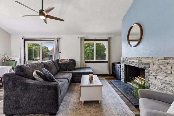 Property Photo:  521 Central Avenue W  MN 55103 