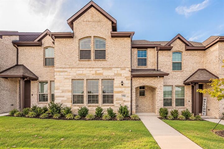 Property Photo: 5984 Bursey Road TX 76148