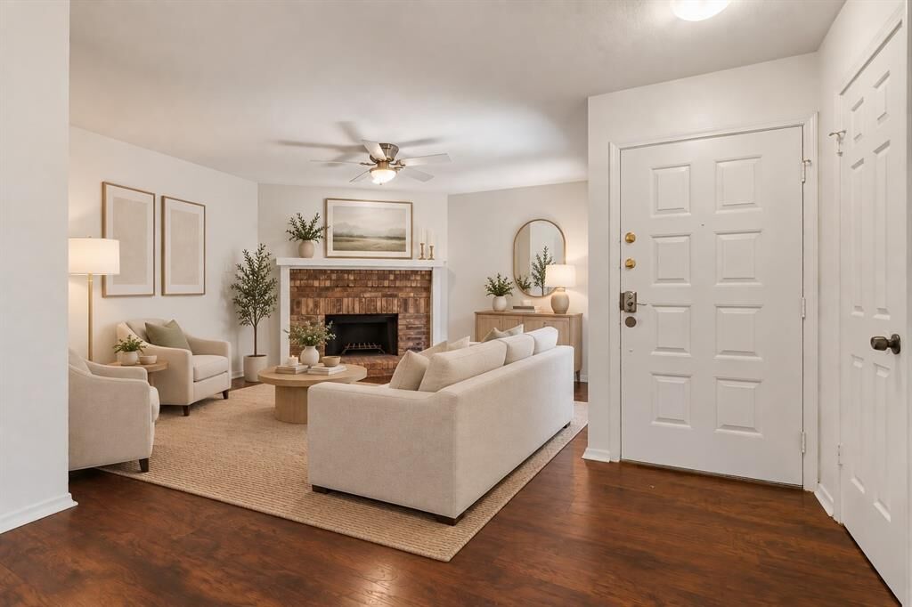 Property Photo:  5200 Martel Avenue 24A  TX 75206 