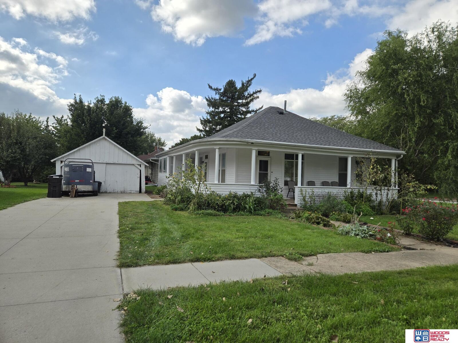 Property Photo:  109 S 2nd Street  NE 68450 