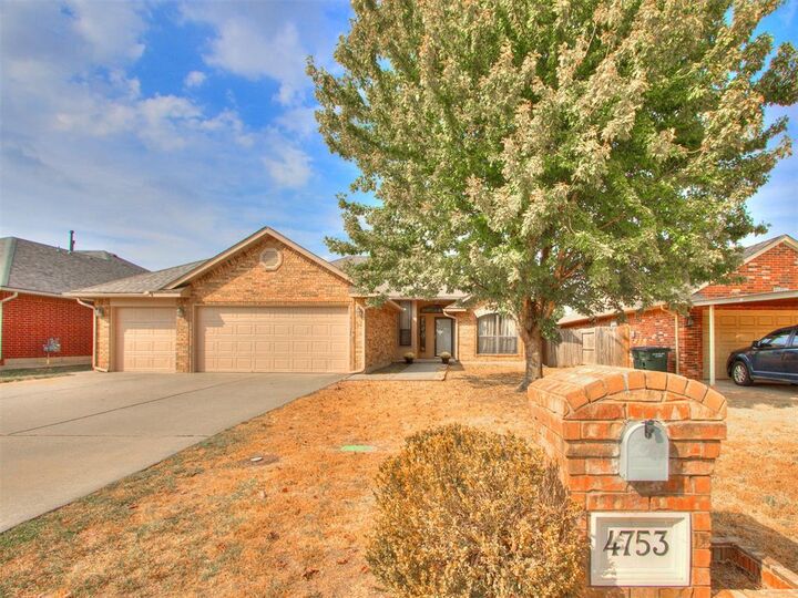 Property Photo:  4753 SE 43rd Street  OK 73115 