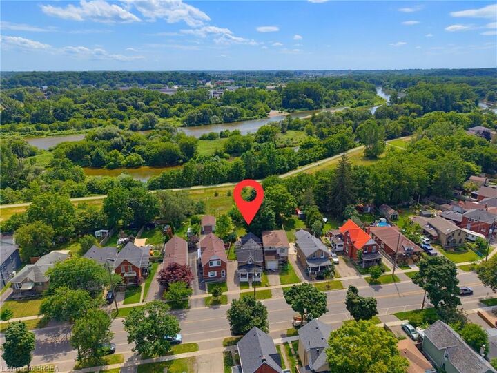 Property Photo:  112 Grand River Avenue  ON N3T 4X4 