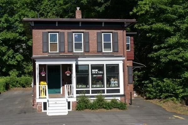 Property Photo:  44 State Street 2F  MA 01060 
