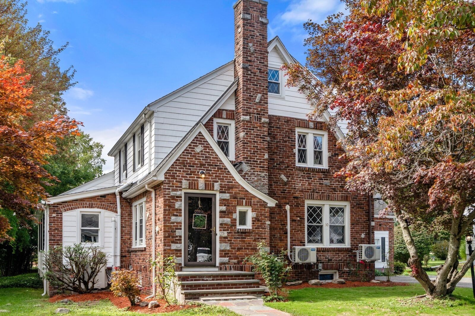 Property Photo:  30 St James Rd  MA 01545 