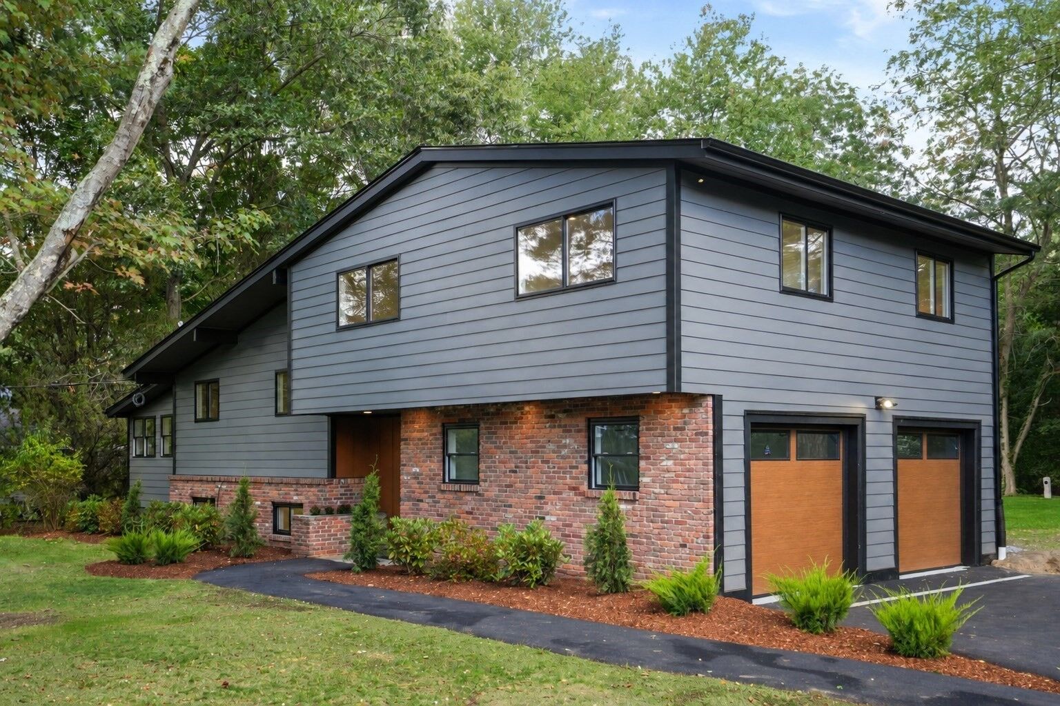 Property Photo:  225 W Plain St  MA 01778 