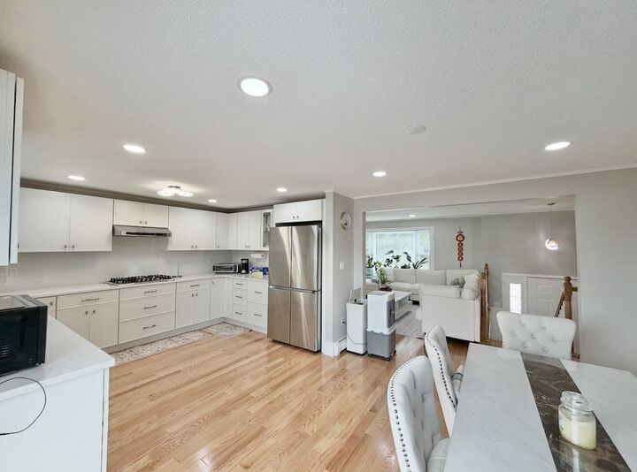Property Photo:  22 Dorchester St  MA 02453 