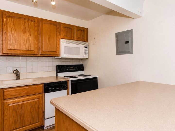 Property Photo:  10 Commonwealth Ct 2  MA 02135 