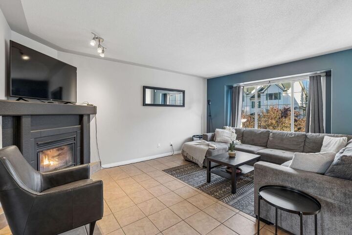 Property Photo:  15 Rocky Ridge Gate NW 5  AB T3G 4P6 